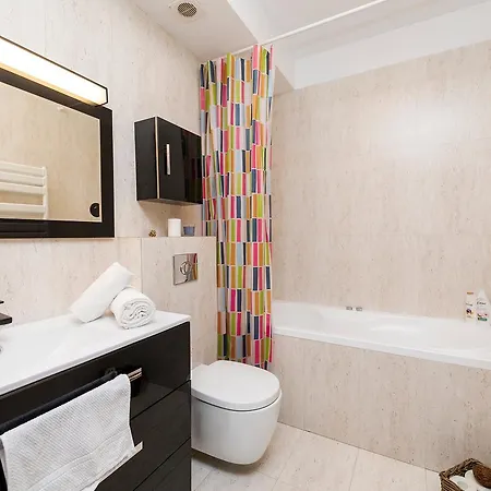 Herastrau Luxury By Deluxe Διαμέρισμα *